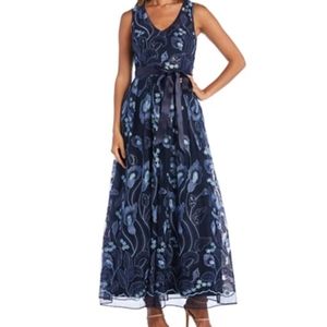 R&M Richard's Floral Dress •Size 4•